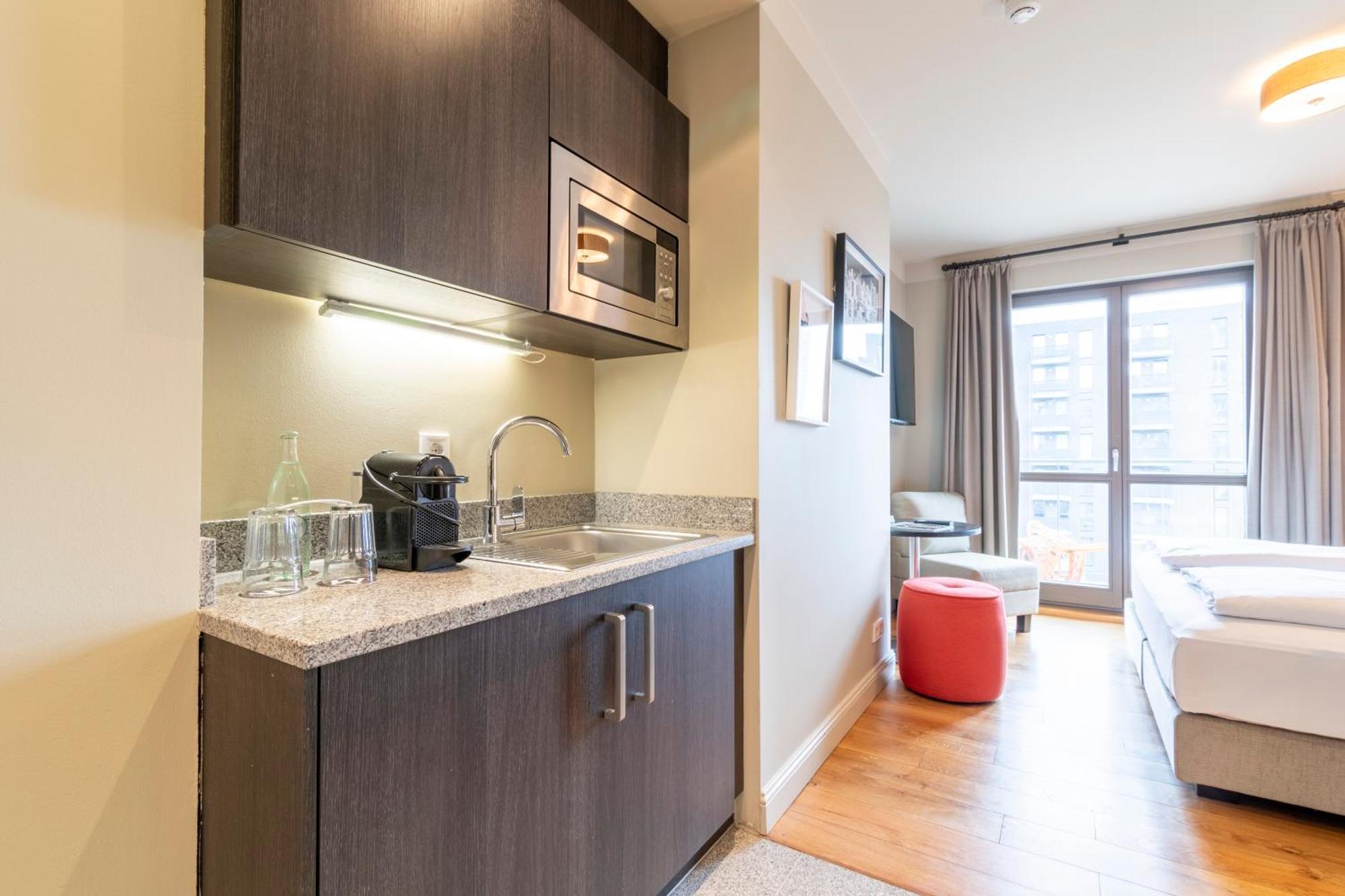 Mondrian Suites Berlin Am Checkpoint Charlie, Berlin